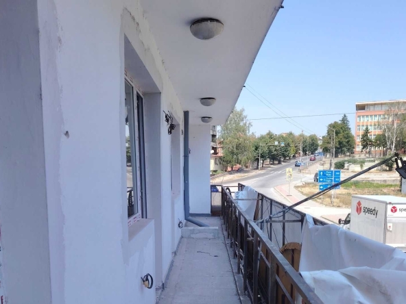 Тристаен апартамент в Луковит - 71 кв.м за 850 €/кв.м - Снимка #1