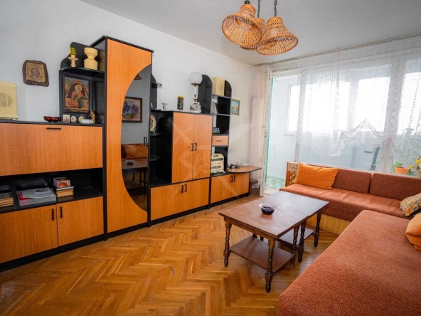 Двустаен апартамент в Бургас, Славейков - 69 кв.м за 1696 €/кв.м - Снимка #1