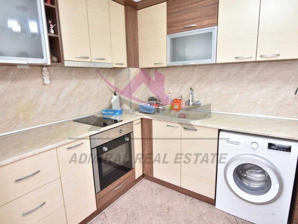 Тристаен апартамент в Варна, Младост 1 - 61 кв.м за 1338 €/кв.м - Снимка #1