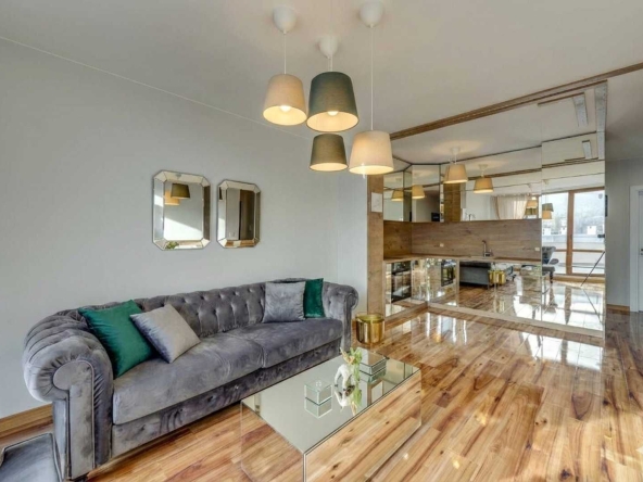 Дава се под наем Двустаен апартамент в София, Кръстова вада - 94 кв.м за 797.64 € - Снимка #1