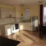 Дава се под наем Тристаен апартамент в София, Студентски град - 84 кв.м за 718.08 € - Снимка #1