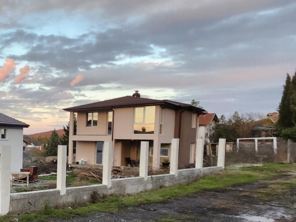 Къща в Бургас, Крайморие - 220 кв.м за 1500 €/кв.м - Снимка #1