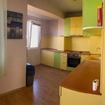 Дава се под наем Тристаен апартамент в Пазарджик, Идеален център - 85 кв.м за 255 € - Снимка #1