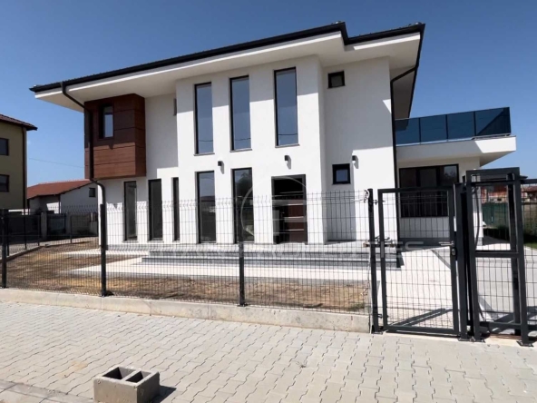 Къща в Пловдив, Тракия - 290 кв.м за 1345 €/кв.м - Снимка #1