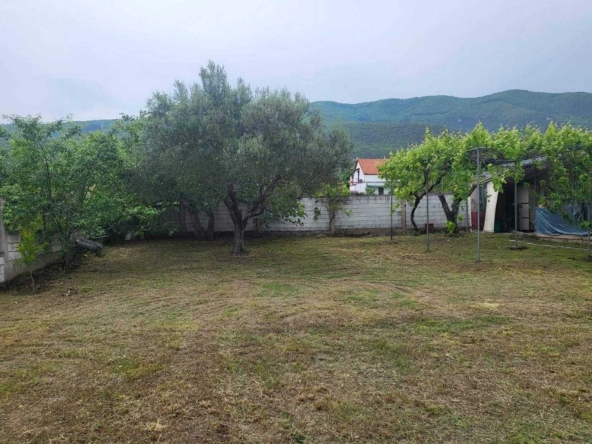 Парцел в Перник, Изток - 300 кв.м за 127 €/кв.м - Снимка #1