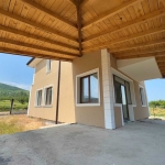 Къща в с. Брестник, Област Пловдив - 205 кв.м за 1400 €/кв.м - Снимка #1