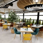 Магазин в Пловдив, Христо Смирненски - 270 кв.м за 2112 €/кв.м - Снимка #1