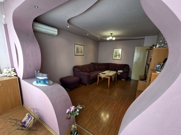 Двустаен апартамент в Кюстендил, Ильо войвода - 65 кв.м за 1293 €/кв.м - Снимка #1