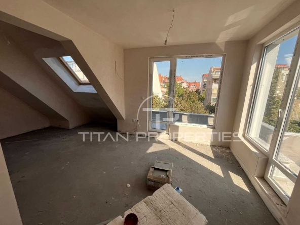 Едностаен апартамент в Пловдив, Кючук Париж - 64 кв.м за 1000 €/кв.м - Снимка #1