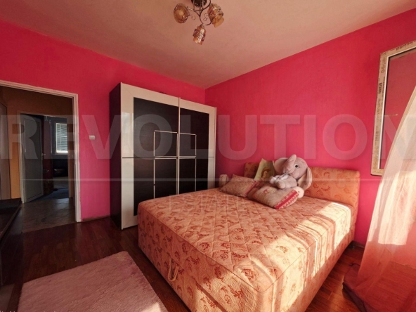 Тристаен апартамент в София, Люлин 10 - 79 кв.м за 2089 €/кв.м - Снимка #1