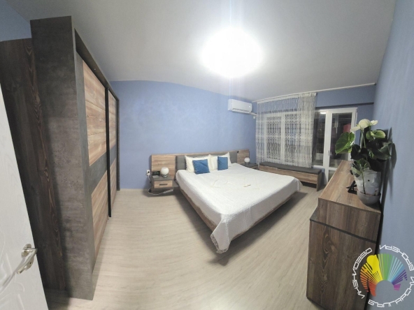 Дава се под наем Тристаен апартамент в Бургас, Славейков - 65 кв.м за 612 € - Снимка #1