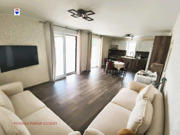 Къща в с. Червена вода, Област Русе - 150 кв.м за 891 €/кв.м - Снимка #1