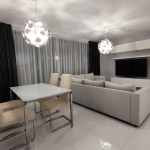 Дава се под наем Тристаен апартамент в София, Витоша - 97 кв.м за 538.56 € - Снимка #1