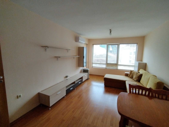Двустаен апартамент в Варна, Базар Левски - 55 кв.м за 1621 €/кв.м - Снимка #1