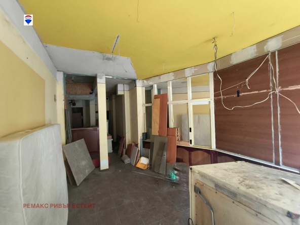 Дава се под наем Магазин в Русе, Център - 44 кв.м за 204 € - Снимка #1