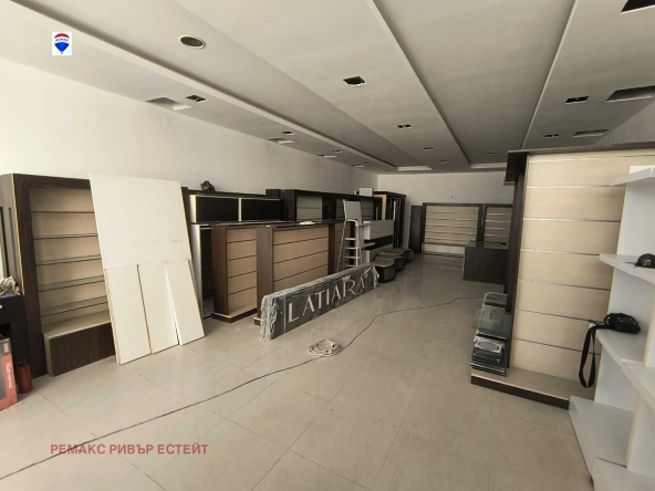 Магазин в Русе, Център - 200 кв.м за 1350 €/кв.м - Снимка #1