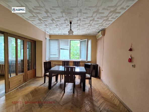 Тристаен апартамент в Плевен, Широк център - 90 кв.м за 1112 €/кв.м - Снимка #1