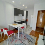 Дава се под наем Тристаен апартамент в Варна, Център - 65 кв.м за 765 € - Снимка #1