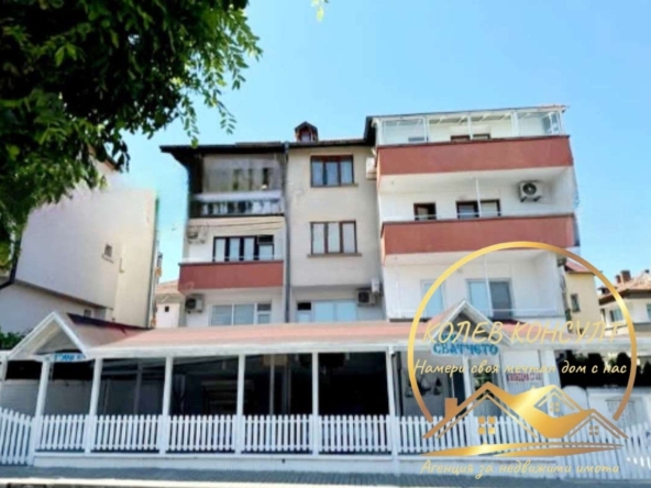 Дава се под наем Къща в Китен - 260 кв.м за 748104.72 € - Снимка #1