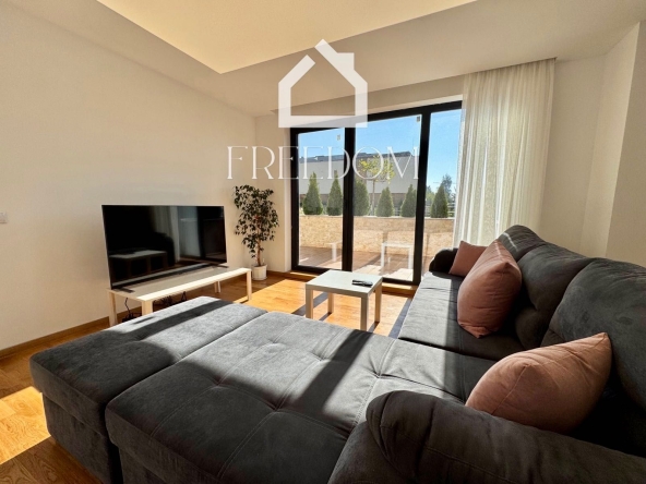 Четиристаен апартамент в Варна, Бриз - 225 кв.м за 1645 €/кв.м - Снимка #1