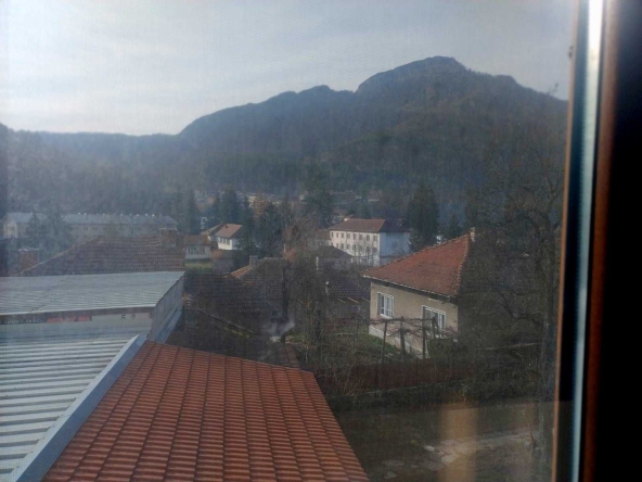 Едностаен апартамент в Тетевен - 42 кв.м за 247 €/кв.м - Снимка #1