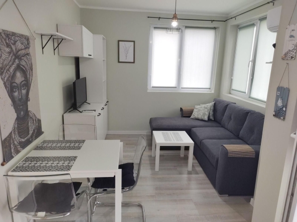 Дава се под наем Двустаен апартамент в Бургас, Меден рудник - зона А - 65 кв.м за 331.5 € - Снимка #1