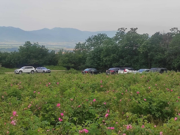 Парцел в Карлово - 3 кв.м за 5100 €/кв.м - Снимка #1