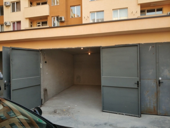 Дава се под наем Гараж / Паркомясто в Пловдив, Тракия - 16 кв.м за 102 € - Снимка #1