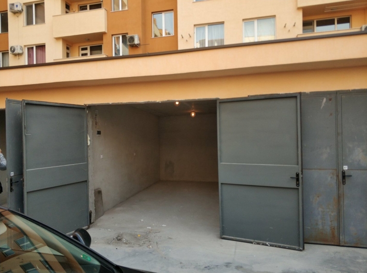 Дава се под наем Гараж / Паркомясто в Пловдив, Тракия - 16 кв.м за 102 € - Снимка #1