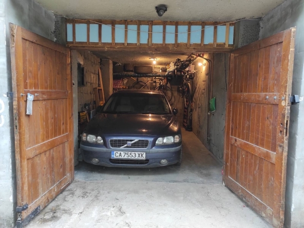 Гараж / Паркомясто в София, Зона Б-5-3 - 20 кв.м за 9 €/кв.м - Снимка #1