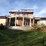 Дава се под наем Къща в с. Старозагорски бани, Област Стара Загора - 253 кв.м за 497739.09 € - Снимка #1