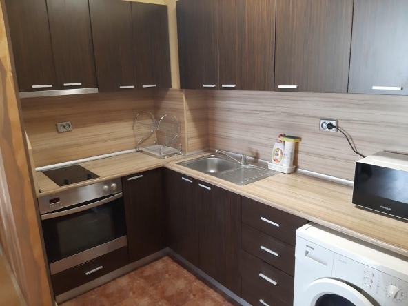 Дава се под наем Двустаен апартамент в Пловдив, Гагарин - 65 кв.м за 408 € - Снимка #1