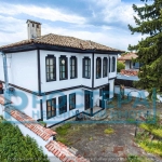 Къща в Търговище, Център - 276 кв.м за 425 €/кв.м - Снимка #1