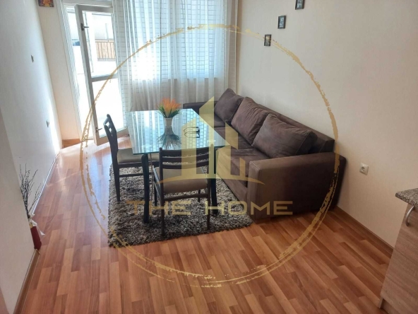 Дава се под наем Тристаен апартамент в Варна, Базар Левски - 80 кв.м за 511 € - Снимка #1