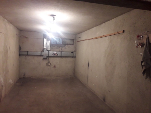 Гараж / Паркомясто в Варна, Окръжна болница - 24 кв.м за 2084 €/кв.м - Снимка #1