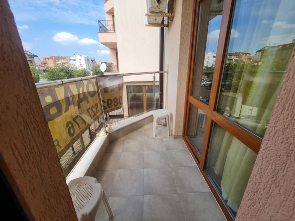 Дава се под наем Двустаен апартамент в Несебър - 52 кв.м за 326.4 € - Снимка #1