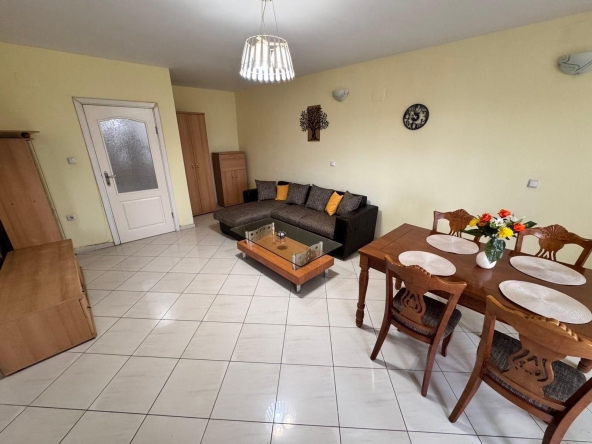 Дава се под наем Тристаен апартамент в Пловдив, Кършияка - 106 кв.м за 550 € - Снимка #1