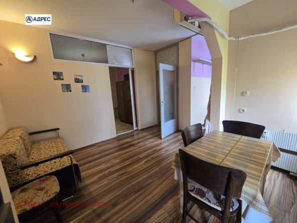 Дава се под наем Едностаен апартамент в Плевен, Дружба 1 - 40 кв.м за 230 € - Снимка #1