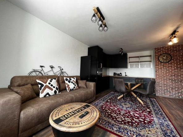 Двустаен апартамент в София, Център - 68 кв.м за 2942 €/кв.м - Снимка #1