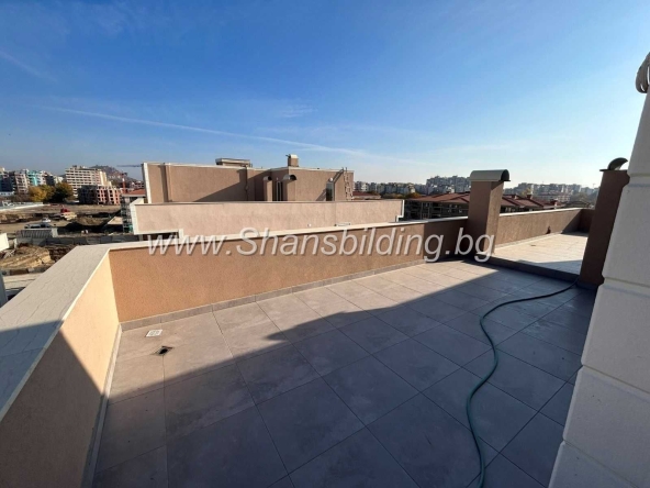 Тристаен апартамент в Пловдив, Остромила - 115 кв.м за 1027 €/кв.м - Снимка #1