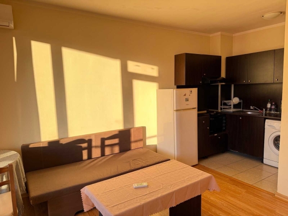 Дава се под наем Двустаен апартамент в Бургас, Меден рудник - зона А - 68 кв.м за 255 € - Снимка #1