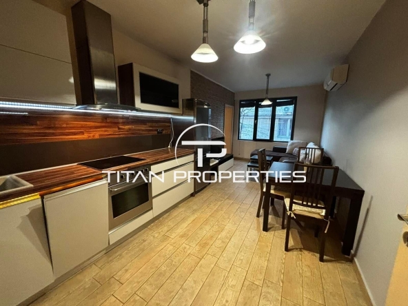 Дава се под наем Двустаен апартамент в Бургас, Център - 65 кв.м за 459 € - Снимка #1