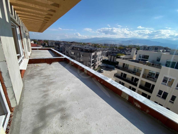 Двустаен апартамент в Пловдив, Остромила - 62 кв.м за 1307 €/кв.м - Снимка #1