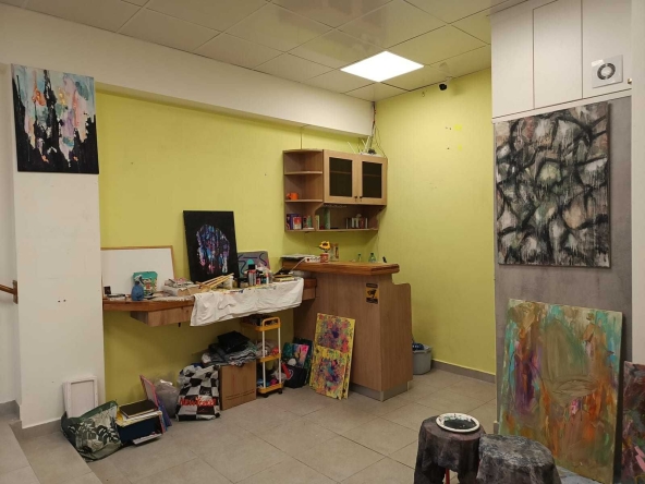 Дава се под наем Магазин в Варна, Операта - 25 кв.м за 320 € - Снимка #1