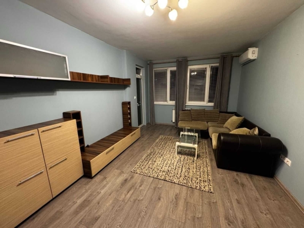 Дава се под наем Тристаен апартамент в София, Дружба 1 - 85 кв.м за 560.49 € - Снимка #1