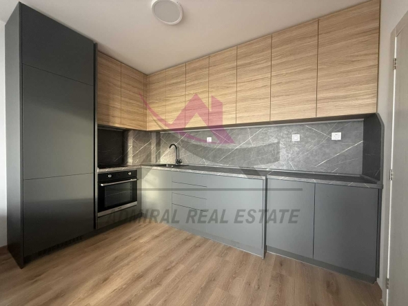 Дава се под наем Двустаен апартамент в Варна, Възраждане 3 - 60 кв.м за 434 € - Снимка #1