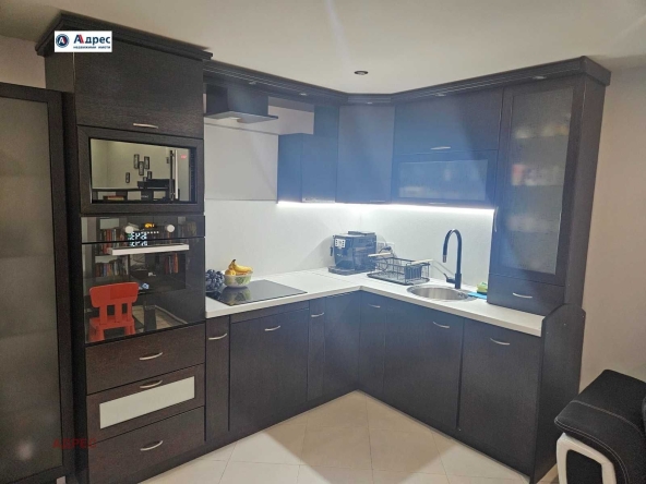 Четиристаен апартамент в Видин, Център - 122 кв.м за 1141 €/кв.м - Снимка #1