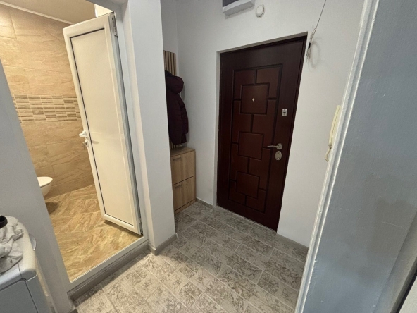 Дава се под наем Едностаен апартамент в Пловдив, Коматево - 43 кв.м за 357 € - Снимка #1