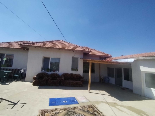 Къща в с. Лъвино, Област Разград - 64 кв.м за 657 €/кв.м - Снимка #1