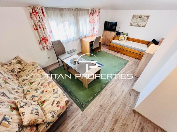 Дава се под наем Едностаен апартамент в Бургас, Център - 35 кв.м за 255 € - Снимка #1